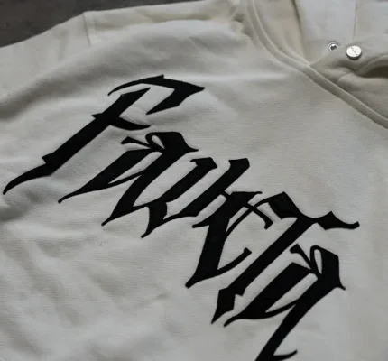 Favela Clothing: Streetwear Born from Grit, Culture, and Style favela clothing