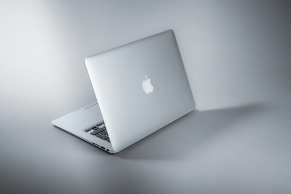 MacBook Air vs. Competitors: Which Laptop Should You Buy in Australia? MacBook Air
