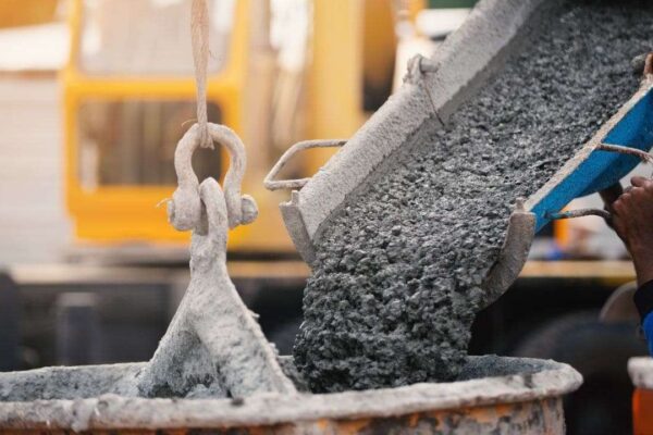 Why Builders Prefer Rmix for Ready Mix Concrete in Surat
