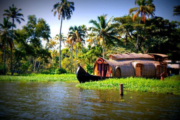 kerala backwater tour