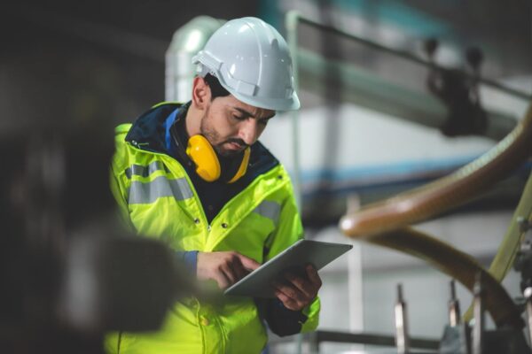 OSHA 10 Online Course vs. In-Person: Which Option Is Best for You? safety certifications