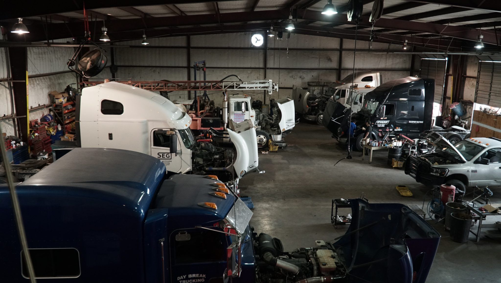 Commercial Truck Electrical Repair Detroit