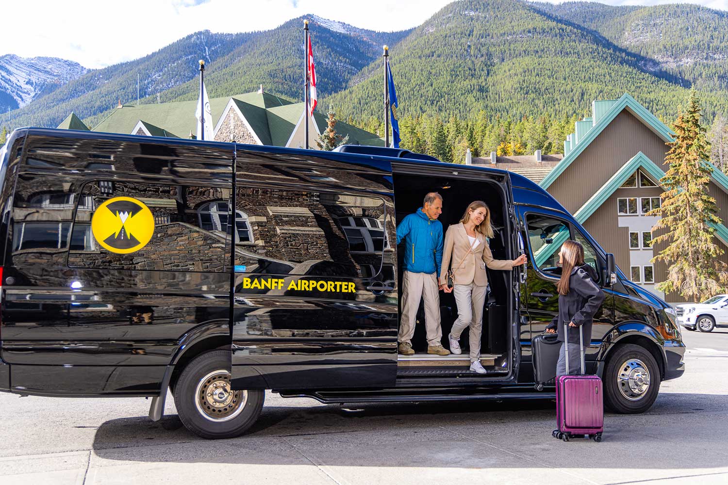 Private Car Hire with Driver: Calgary Airport to Banff