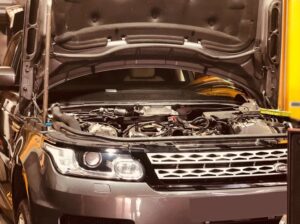 Land Rover Engine
