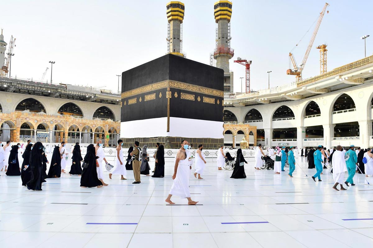 Budget Umrah Packages and experience a journey that brings peace to your heart and soul.